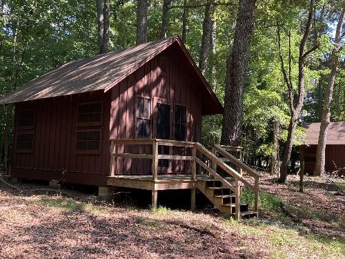 Exterior of cabin at Kings Landing Park